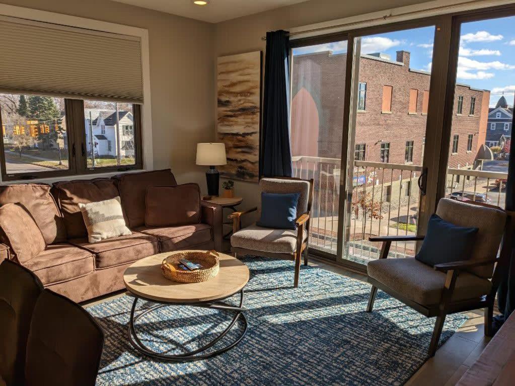 Downtown Traverse City Condo - Capri 209 Bagian luar foto