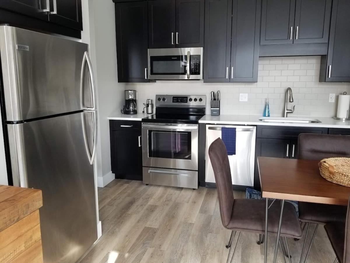 Downtown Traverse City Condo - Capri 209 Bagian luar foto