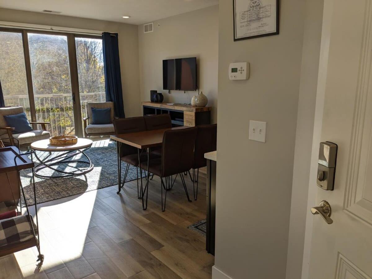 Downtown Traverse City Condo - Capri 209 Bagian luar foto